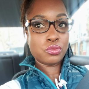 Meet your Posher, Keke